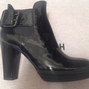 Hogan patent leather ankle boots